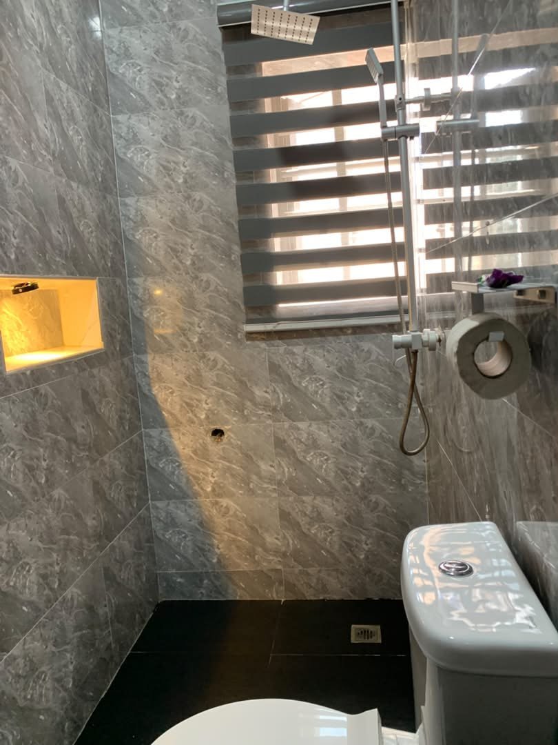 Princess 2 Second Bathroom